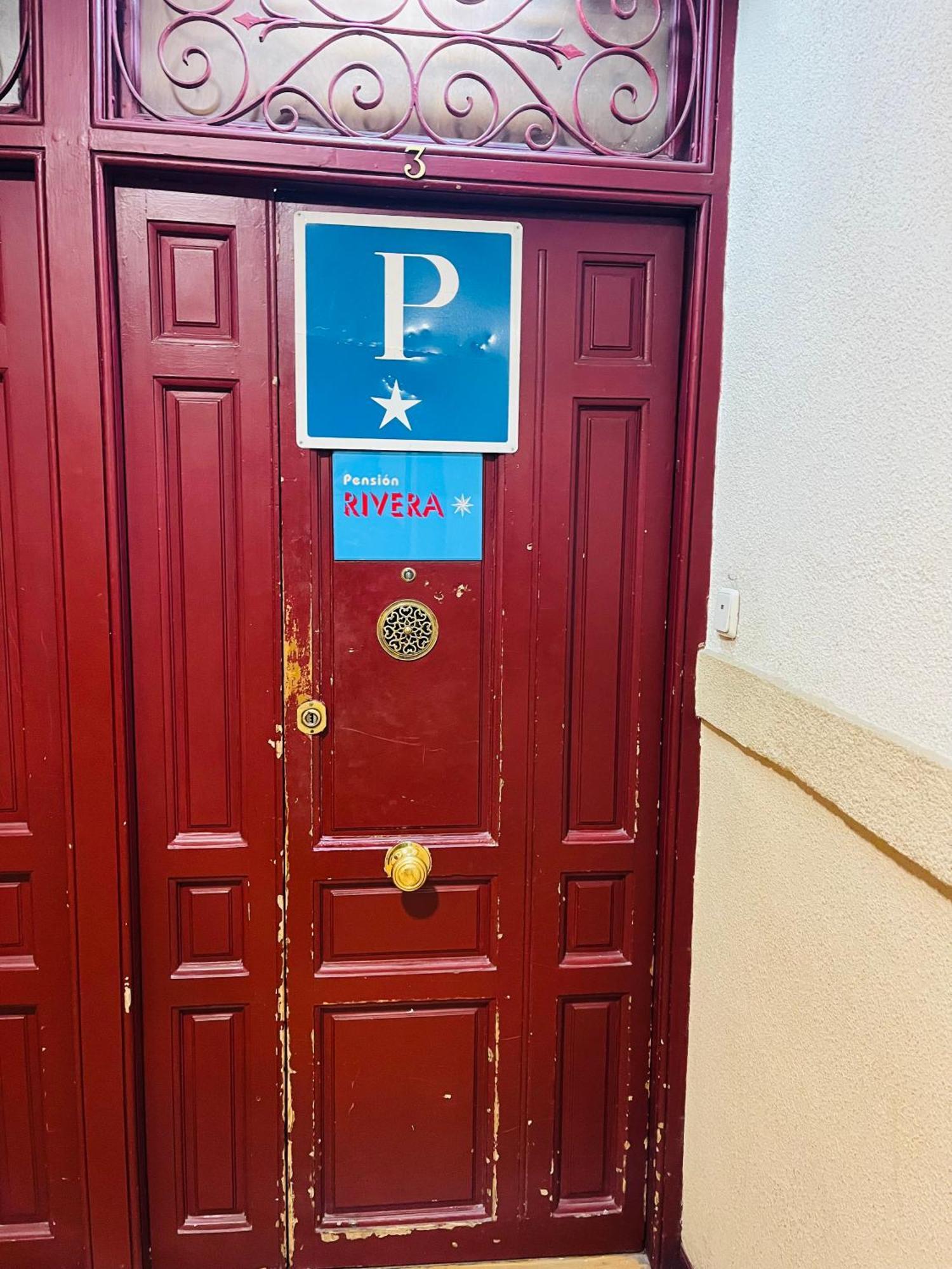 Pension Rivera Madrid Luaran gambar